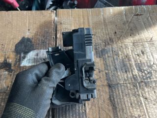 bontott RENAULT TRAFIC Jobb első Ajtózár