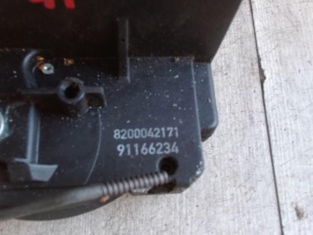 bontott RENAULT TRAFIC Jobb első Ajtózár