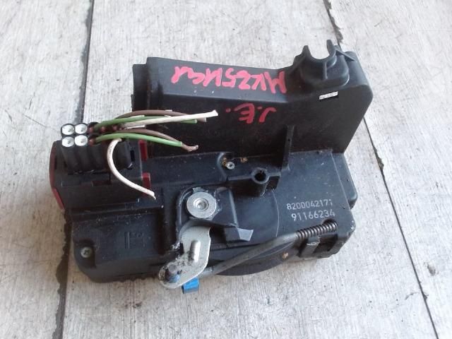 bontott RENAULT TRAFIC Jobb első Ajtózár