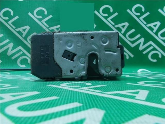 bontott RENAULT TRAFIC Jobb első Ajtózár