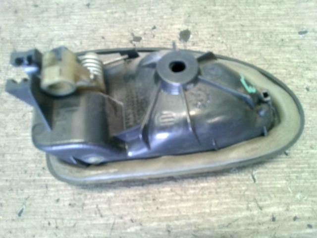 bontott RENAULT TRAFIC Jobb első Belső Kilincs