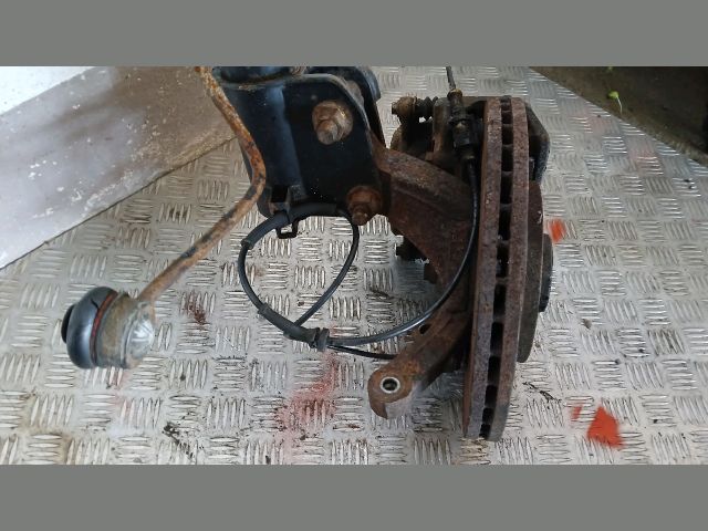 bontott RENAULT TRAFIC Jobb első Csonkállvány Kerékaggyal