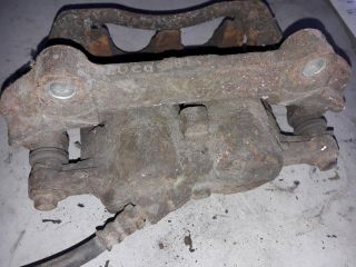 bontott RENAULT TRAFIC Jobb első Féknyereg Munkahengerrel