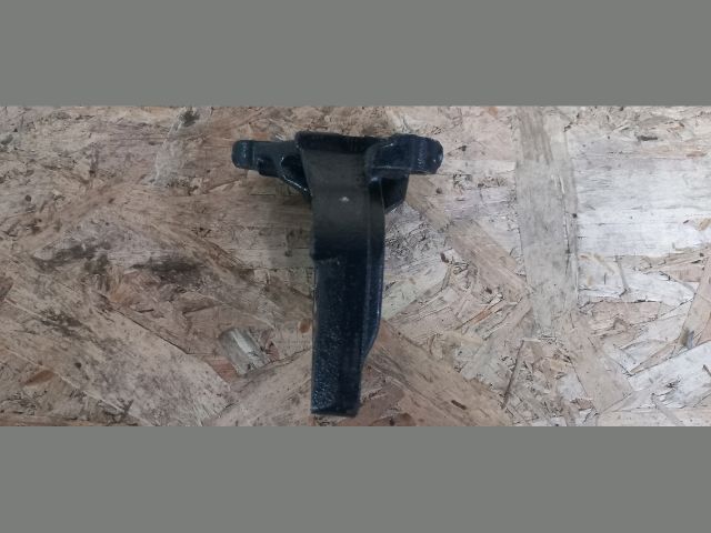 bontott RENAULT TRAFIC Jobb első Féltengely Tartó