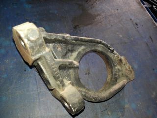 bontott RENAULT TRAFIC Jobb első Féltengely Tartó