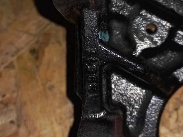 bontott RENAULT TRAFIC Jobb első Féltengely Tartó