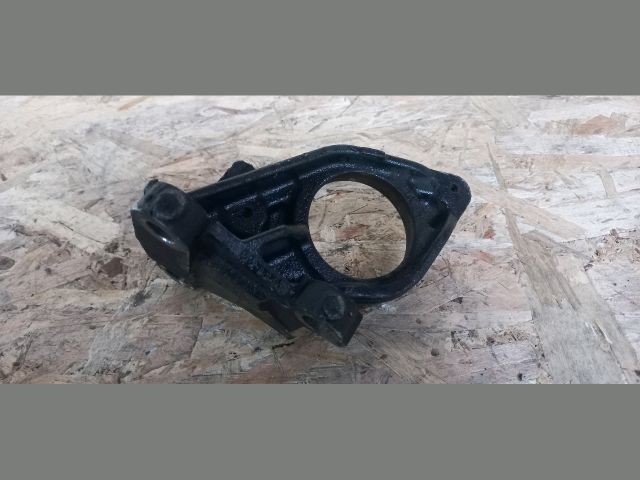 bontott RENAULT TRAFIC Jobb első Féltengely Tartó