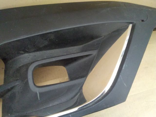 bontott RENAULT TRAFIC Jobb első Lökhárító Díszléc