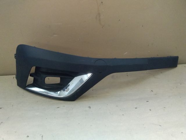bontott RENAULT TRAFIC Jobb első Lökhárító Díszléc