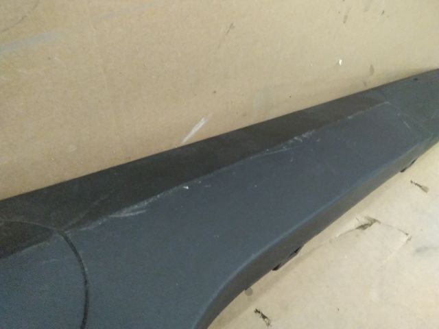 bontott RENAULT TRAFIC Jobb első Lökhárító Díszléc