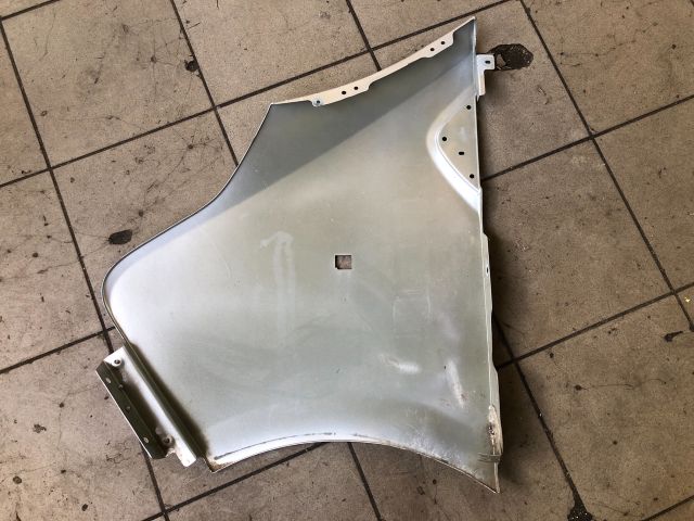 bontott RENAULT TRAFIC Jobb első Sárvédő