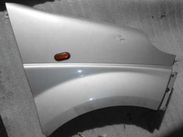 bontott RENAULT TRAFIC Jobb első Sárvédő