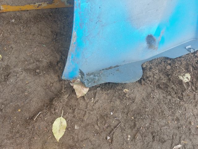 bontott RENAULT TRAFIC Jobb első Sárvédő