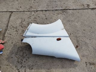 bontott RENAULT TRAFIC Jobb első Sárvédő