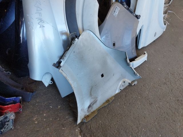 bontott RENAULT TRAFIC Jobb első Sárvédő