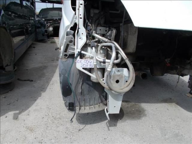 bontott RENAULT TRAFIC Jobb első Ütközéscsillapító