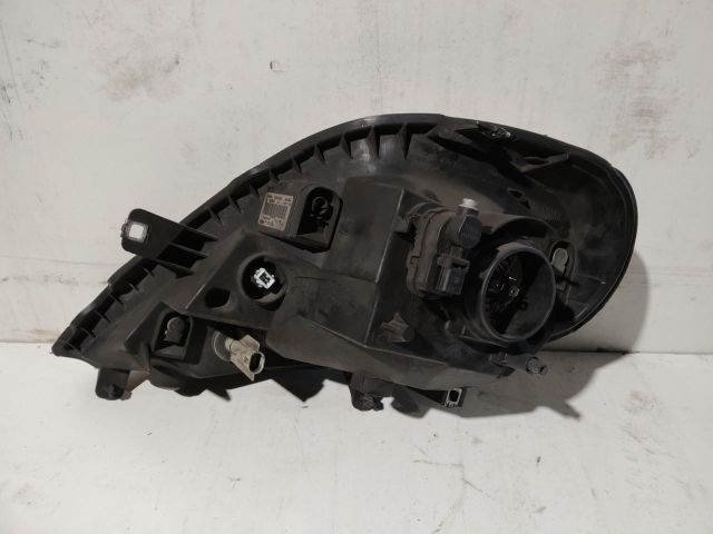 bontott RENAULT TRAFIC Jobb Fényszóró