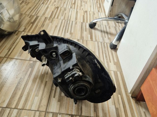 bontott RENAULT TRAFIC Jobb Fényszóró