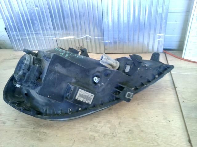 bontott RENAULT TRAFIC Jobb Fényszóró