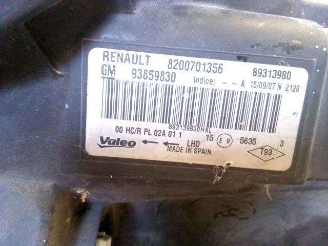 bontott RENAULT TRAFIC Jobb Fényszóró