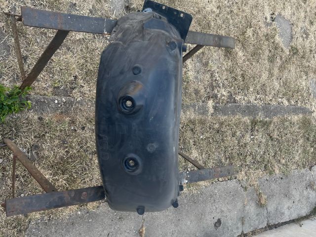 bontott RENAULT TRAFIC Jobb hátsó Hátsó Dobbetét (Kerékjárati, Műanyag)