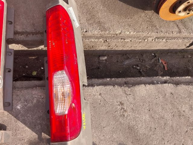 bontott RENAULT TRAFIC Jobb Hátsó Lámpa
