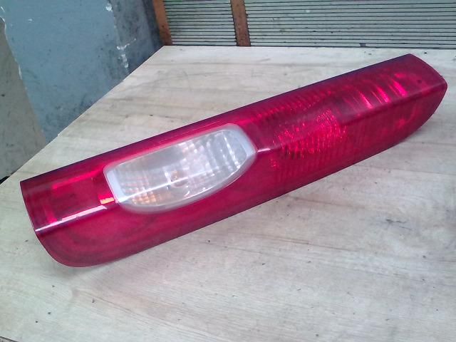 bontott RENAULT TRAFIC Jobb Hátsó Lámpa