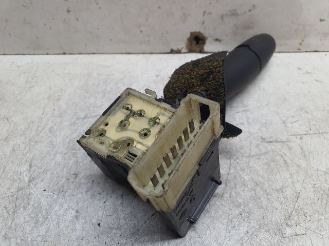 bontott RENAULT TRAFIC Jobb Kormánykapcsoló Ablaktörlő