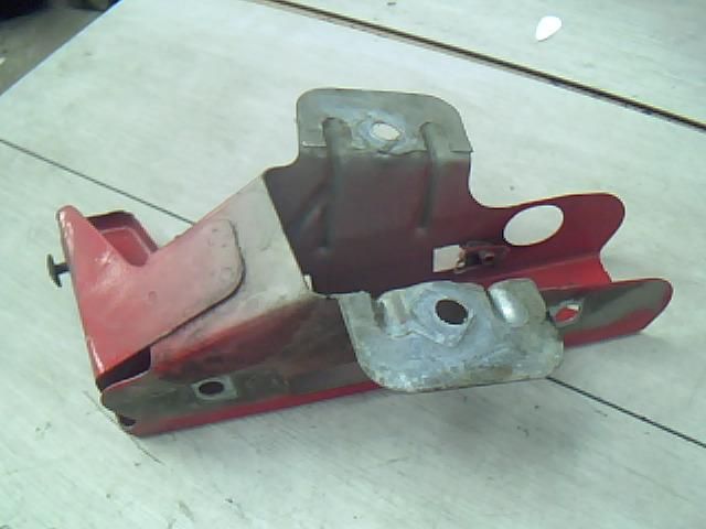 bontott RENAULT TRAFIC Jobb Lökhárító Tartó Nyúlványvég