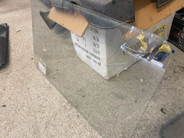 bontott RENAULT TRAFIC Jobb Tolóajtó Ablak