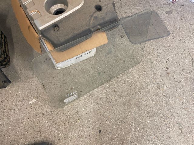 bontott RENAULT TRAFIC Jobb Tolóajtó Ablak