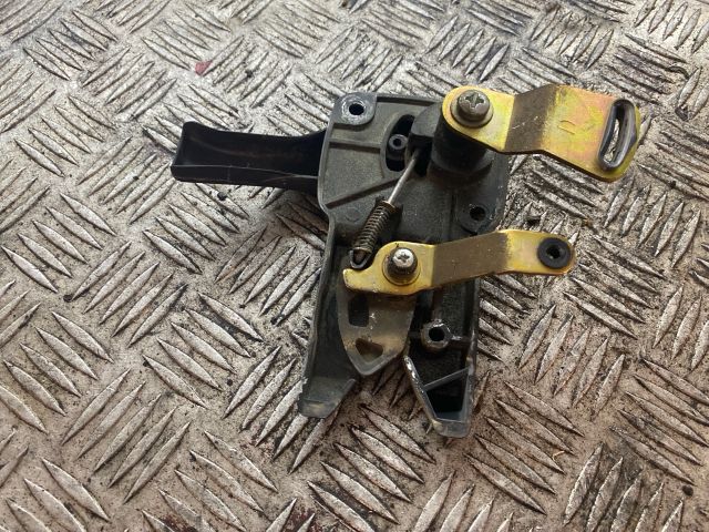 bontott RENAULT TRAFIC Jobb Tolóajtó Zárszerkezet