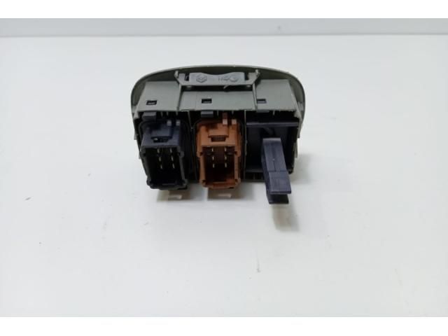 bontott RENAULT TRAFIC Kapcsoló (Magában)