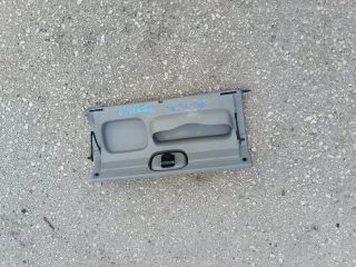 bontott RENAULT TRAFIC Kesztyűtartó Nyitó Kar / Gomb