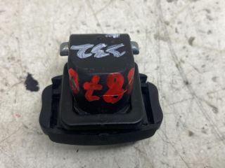 bontott RENAULT TRAFIC Kesztyűtartó Nyitó Kar / Gomb