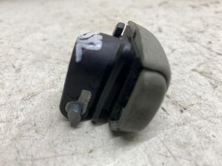 bontott RENAULT TRAFIC Kesztyűtartó Nyitó Kar / Gomb