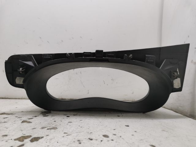 bontott RENAULT TRAFIC Kilométeróra Keret