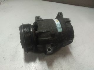 bontott RENAULT TRAFIC Klímakompresszor