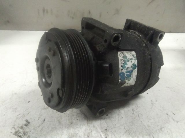 bontott RENAULT TRAFIC Klímakompresszor