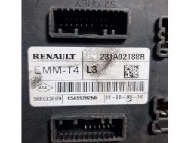 bontott RENAULT TRAFIC Komfort Elektronika