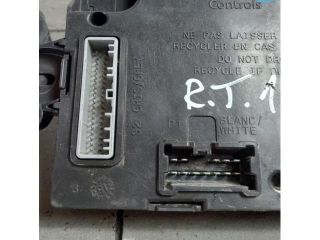 bontott RENAULT TRAFIC Komfort Elektronika