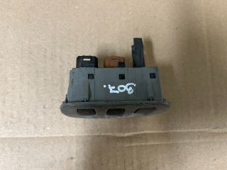 bontott RENAULT TRAFIC Központizár Kapcsoló
