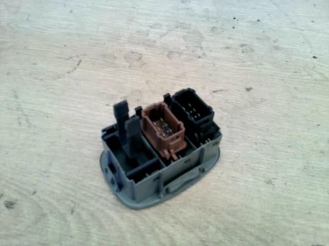 bontott RENAULT TRAFIC Központizár Kapcsoló