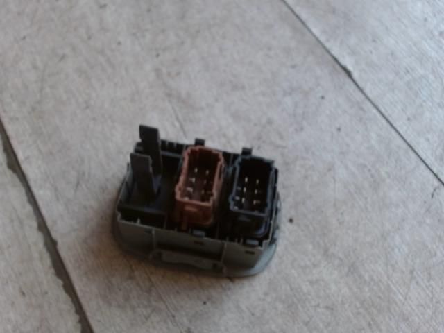 bontott RENAULT TRAFIC Központizár Kapcsoló