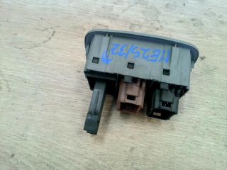 bontott RENAULT TRAFIC Központizár Kapcsoló