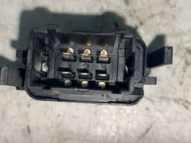 bontott RENAULT TRAFIC Központizár Kapcsoló