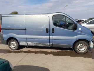 bontott RENAULT TRAFIC Kürt