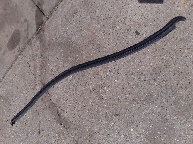 bontott RENAULT TRAFIC Levélrács Tartó