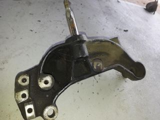 bontott RENAULT TRAFIC Motor Tartó Bak Bal