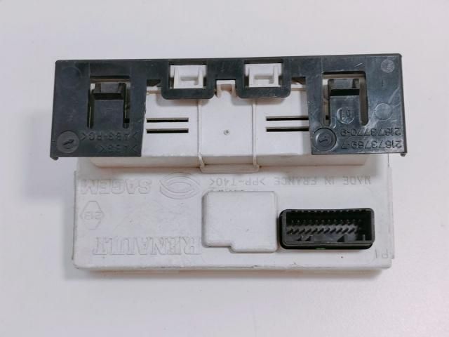 bontott RENAULT TRAFIC Multifunkciós Kijelző